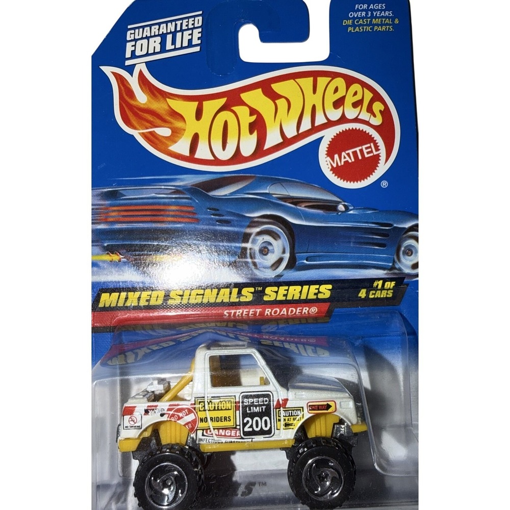 Hot Wheels Street Roader Mixed Signals Series 1998 White 4x4 Truck #733 Mattel